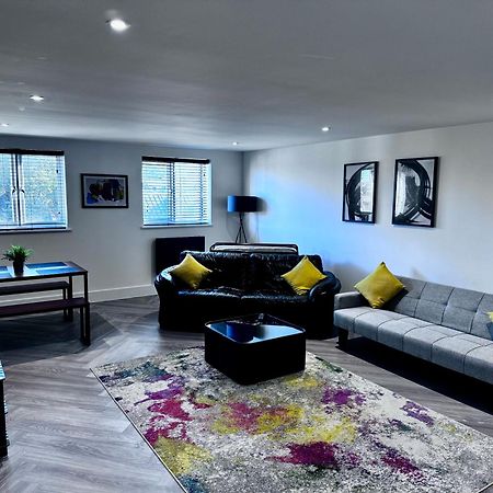 New 2 Bed Apartment In Royston High St Exterior foto